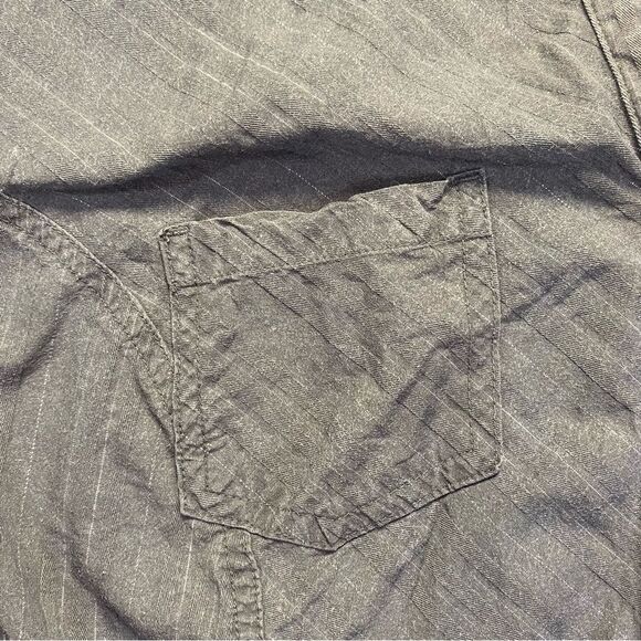 Harley-Davidson Women’s‎ 2W Black Pinstripe Button-Up Shirt – Embroidered Logo - Picture 9 of 10